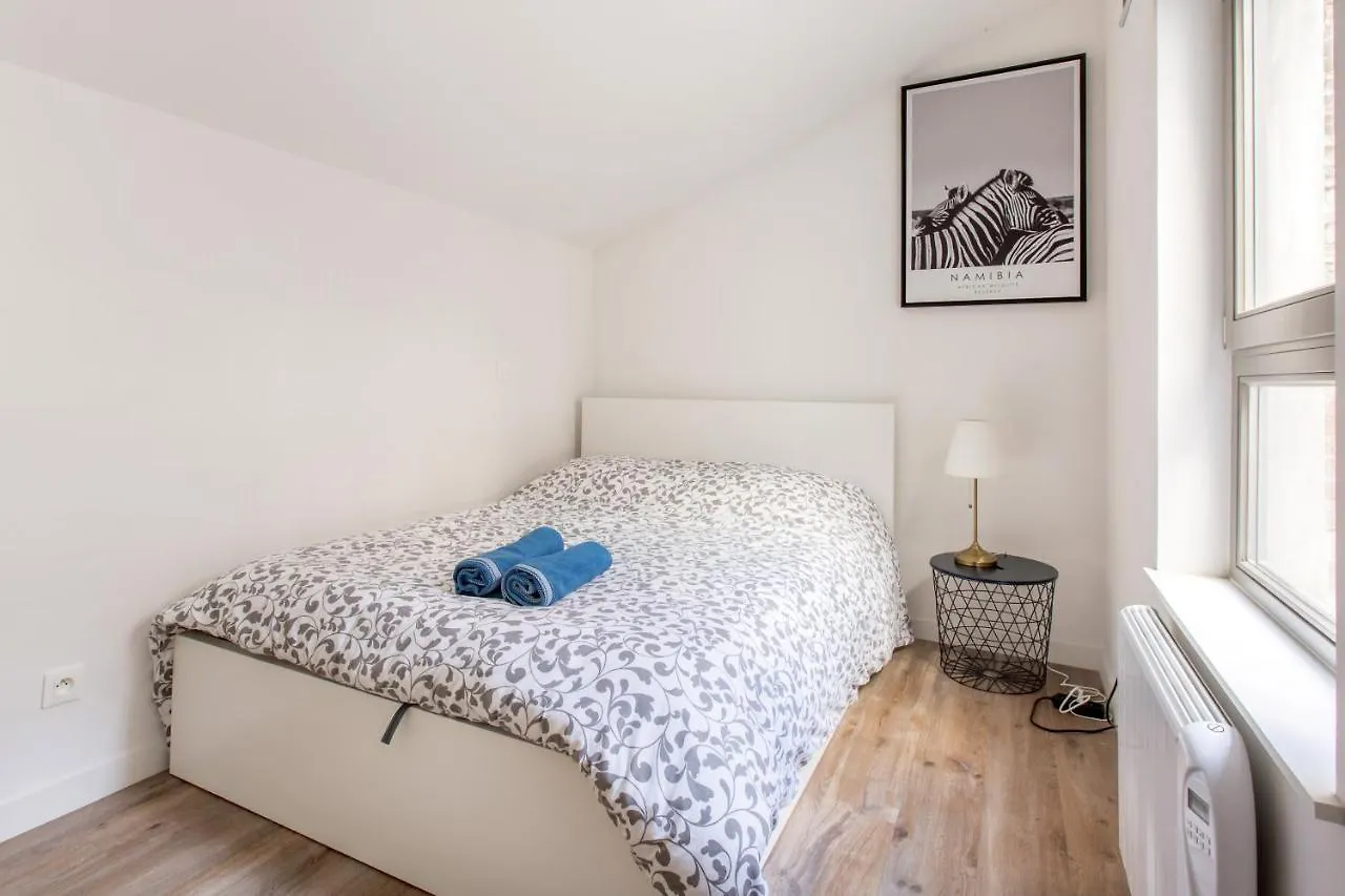 3 Chambres Au Coeur Du Vieux Lille 0*,